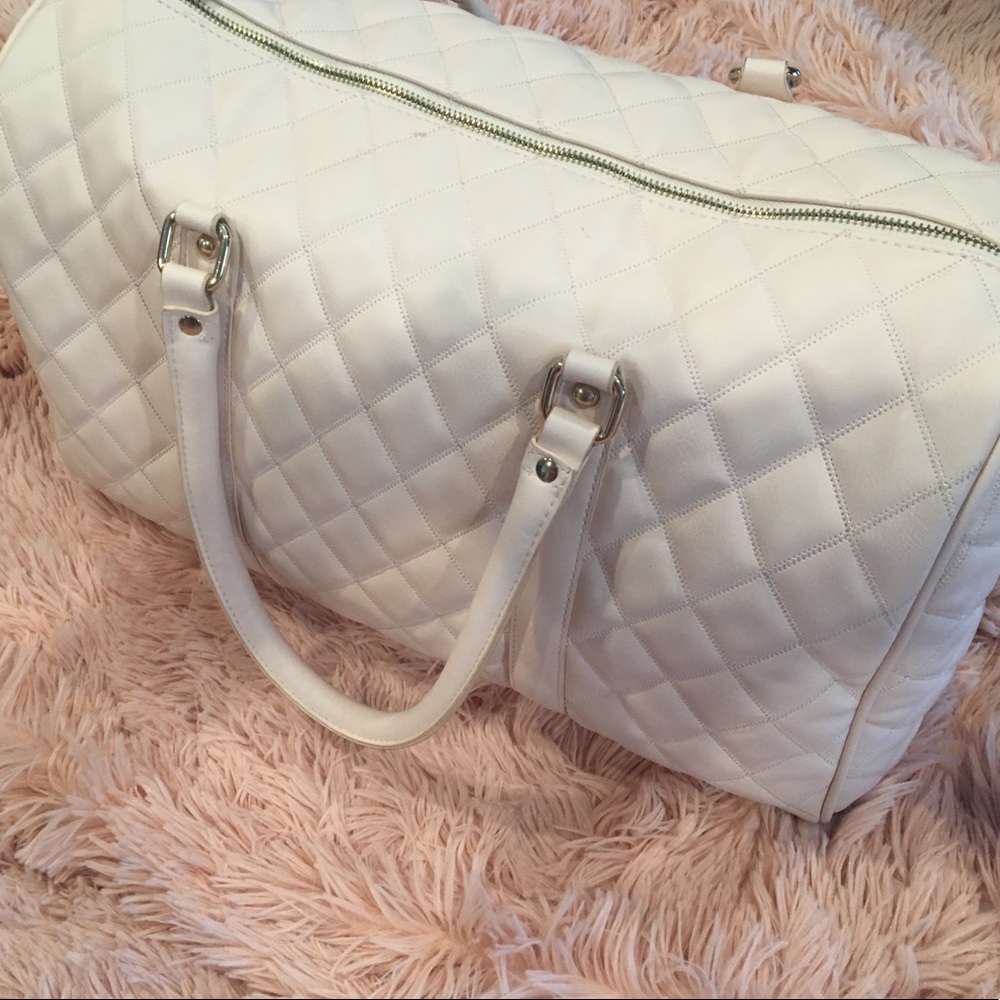 Either baby or gym bag never used! Baby pink!